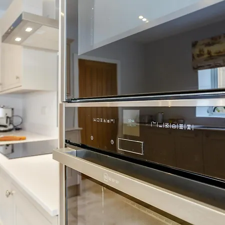 Westfield Stables * Kirk Hammerton