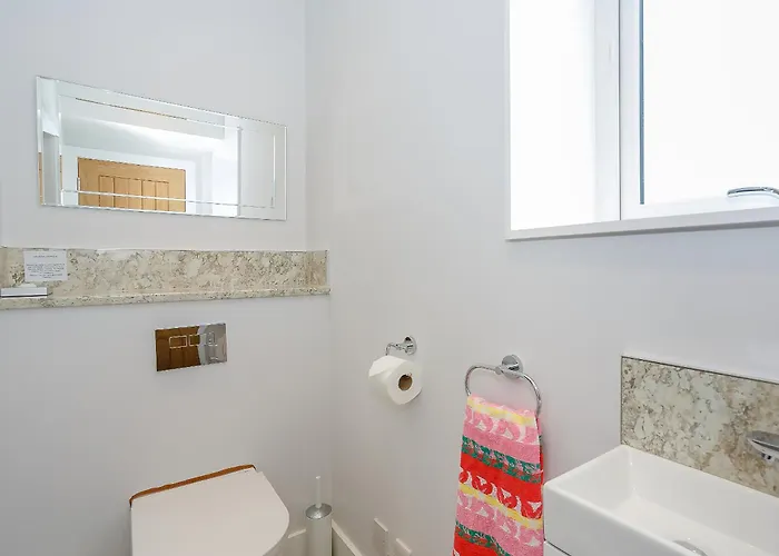 Westfield Stables * Kirk Hammerton